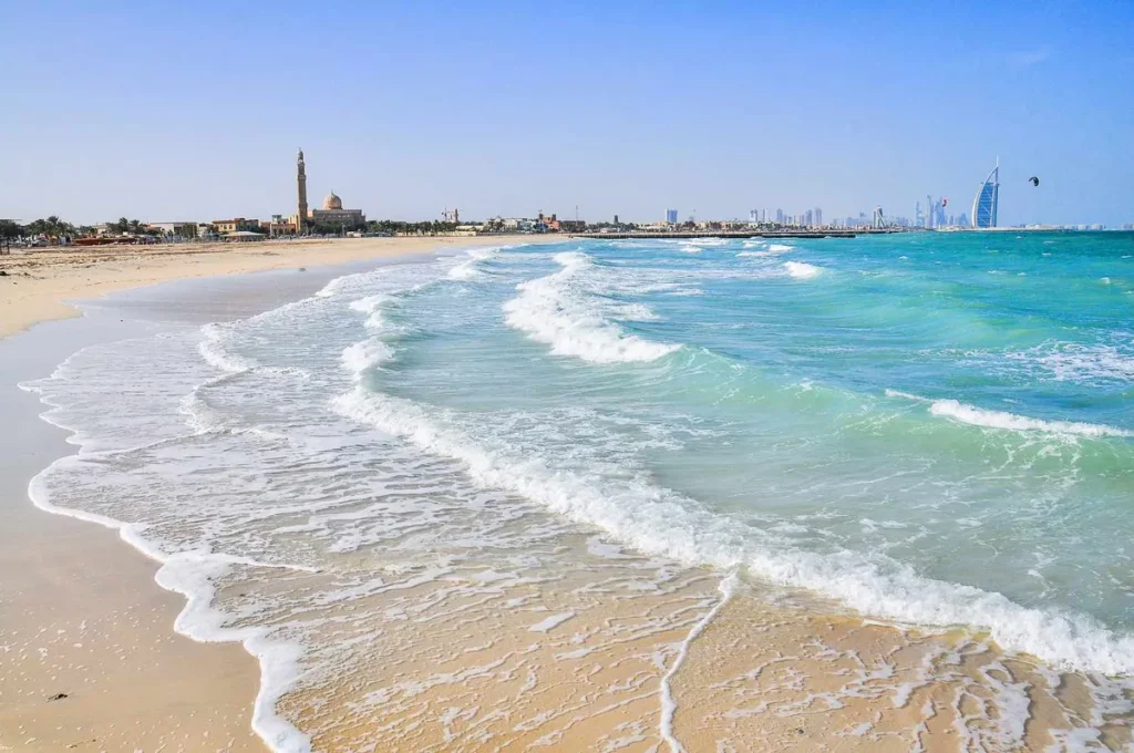 Läs mer om artikeln Topp 10 bästa stränderna i Dubai